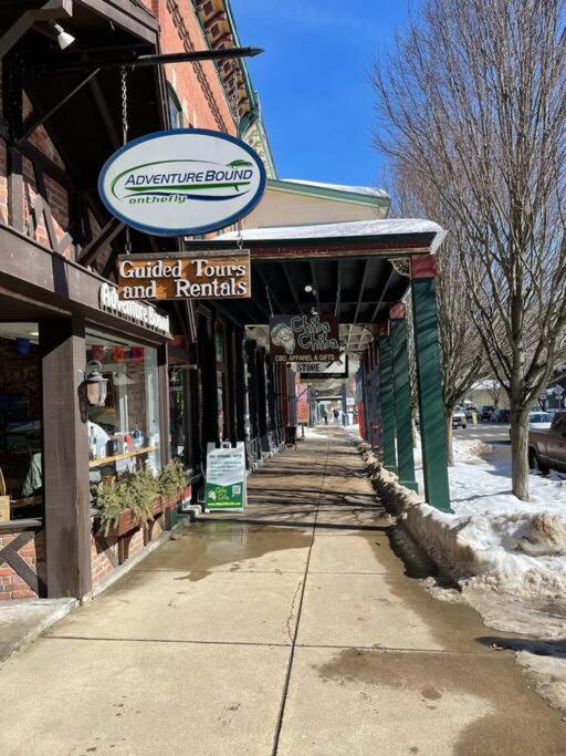 Skiing, Hiking, Village Of Eville Mtn Escape Ellicottville Exteriér fotografie